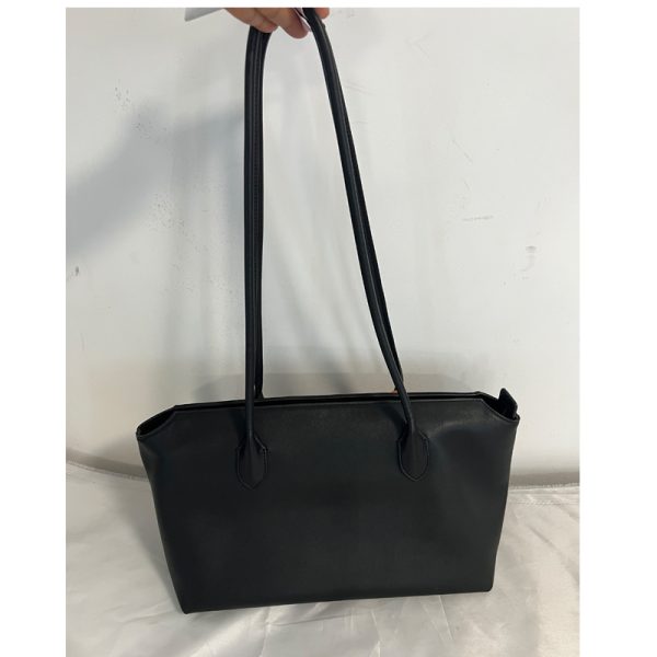 Genuine leather women's bag manufacturer THE ROW